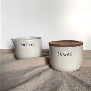Cream & Sugar set